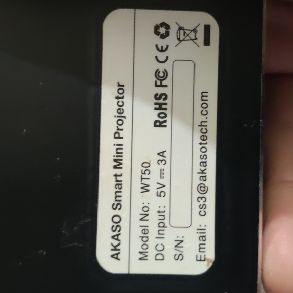 4k AKASO mini projector - Picture 3 of 6